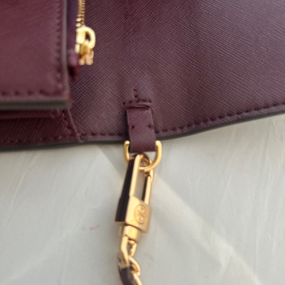 TORY BURCH Emerson Chain Crossbody Wallet Wine Color NWT (Includes Dust Bag) - Picture 10 of 15